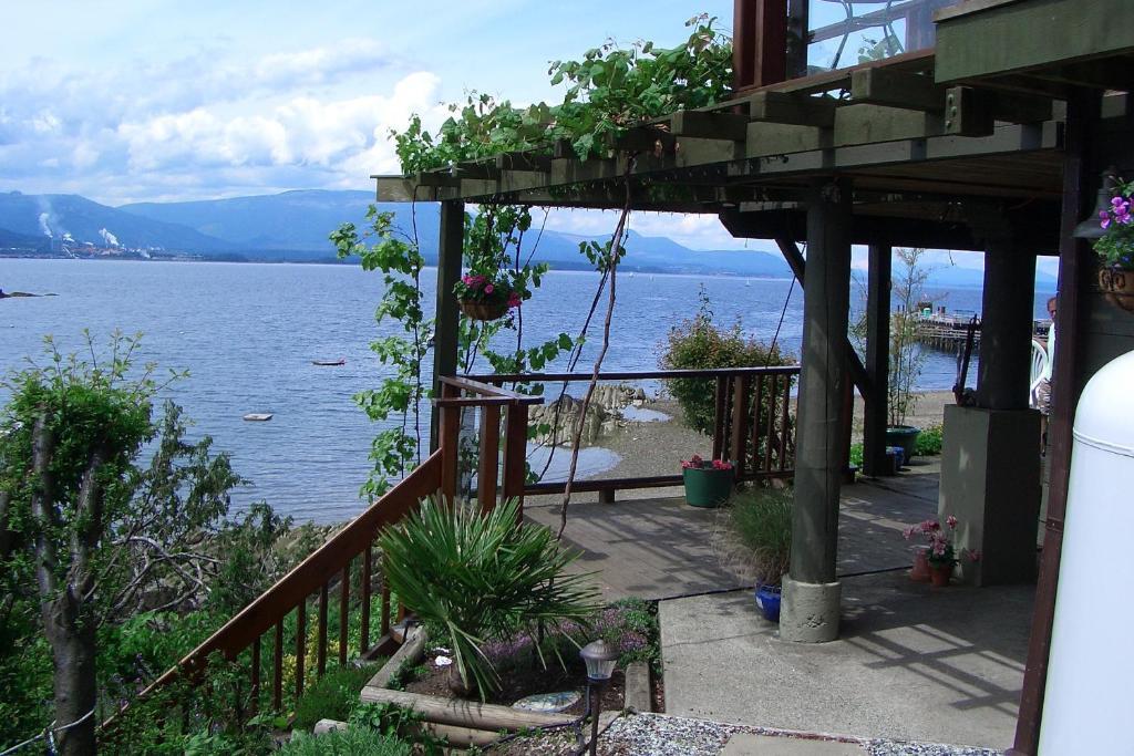 Beachfront At Vesuvius Hotel Ganges Exterior photo